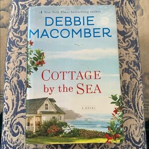 Debbie Macomber Cottage by the Sea Hardcover First Edition Book